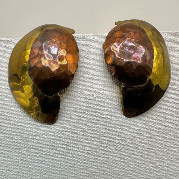 Brass modern artistic earrings - Picture 3 of 6